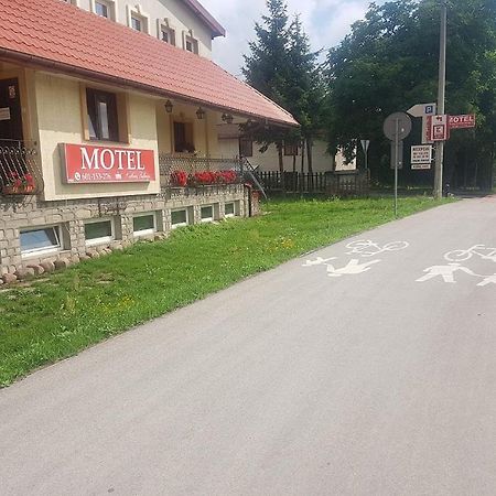 Motel Krolowej Jadwigi Сандомир Экстерьер фото